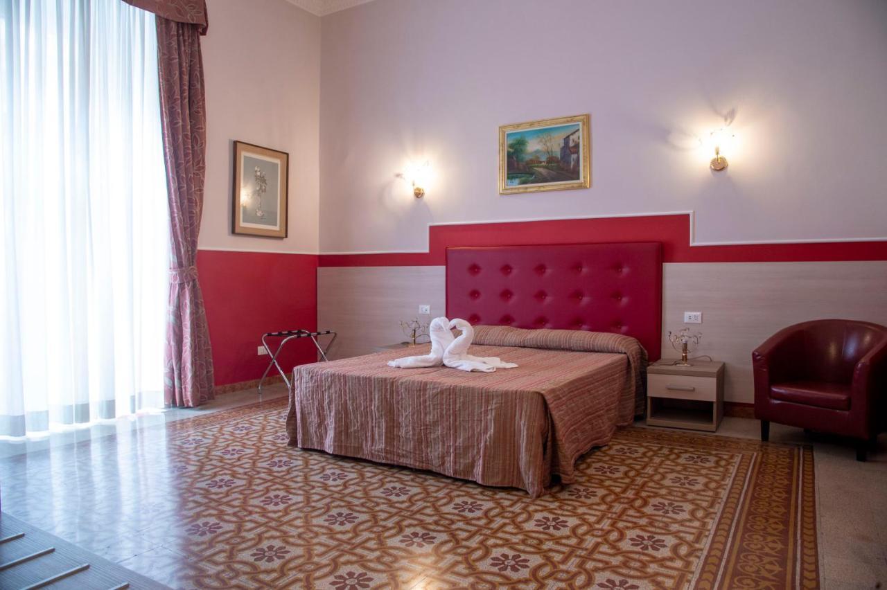 Domus Napoleone Otel Roma Dış mekan fotoğraf