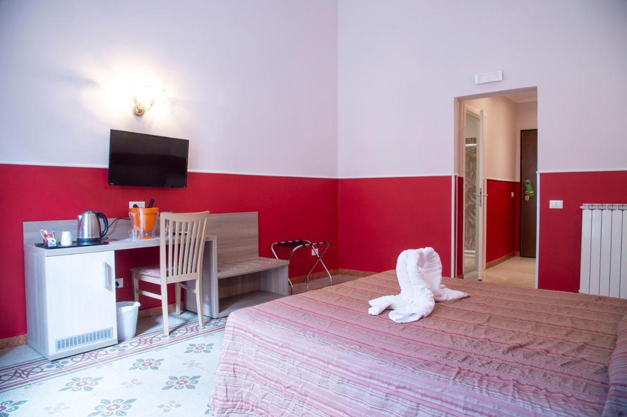 Domus Napoleone Otel Roma Dış mekan fotoğraf